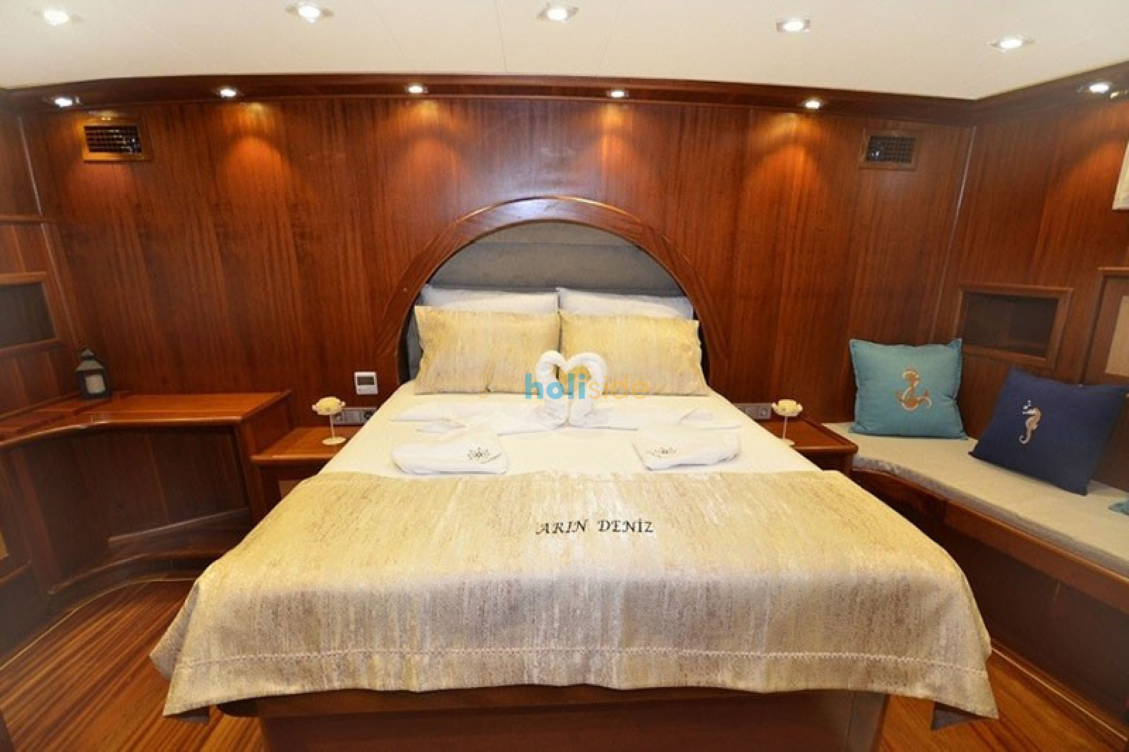 Arın Deniz Gulet