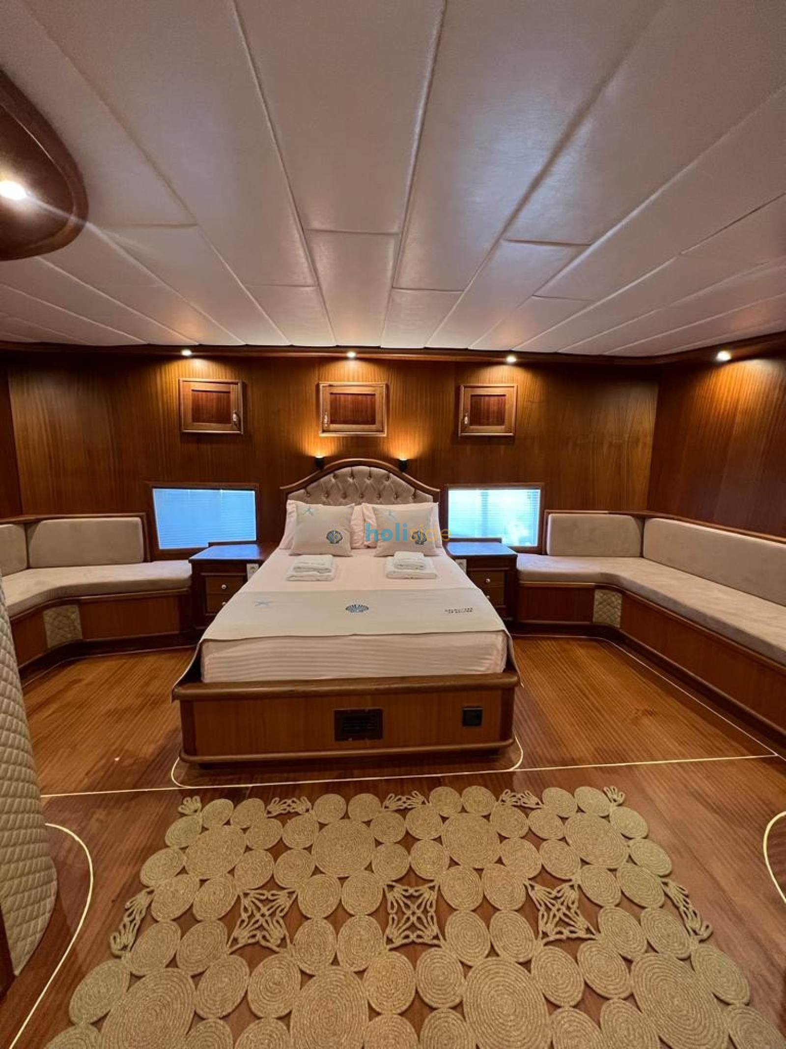 Daughters Of Silver Gulet