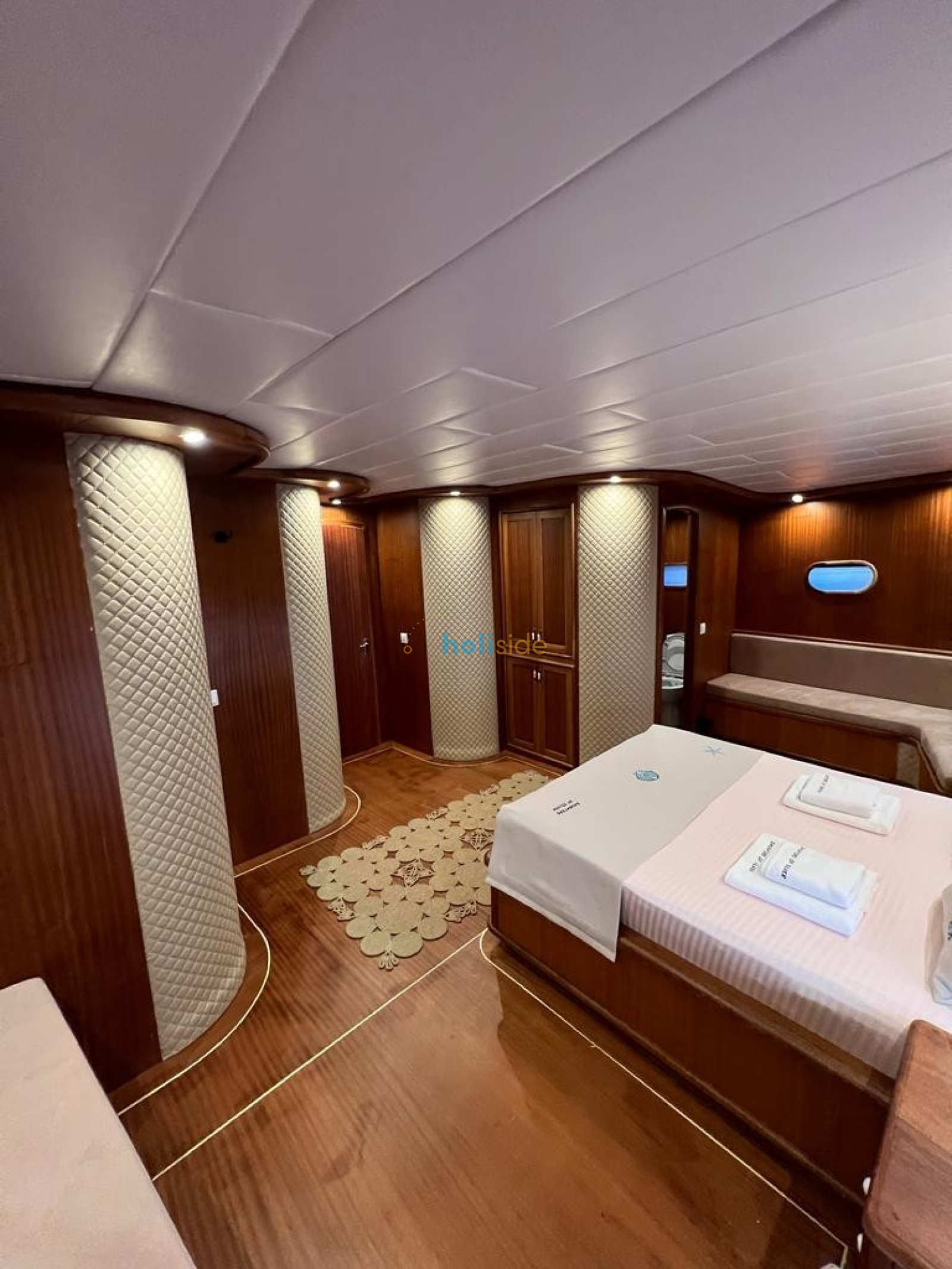 Daughters Of Silver Gulet