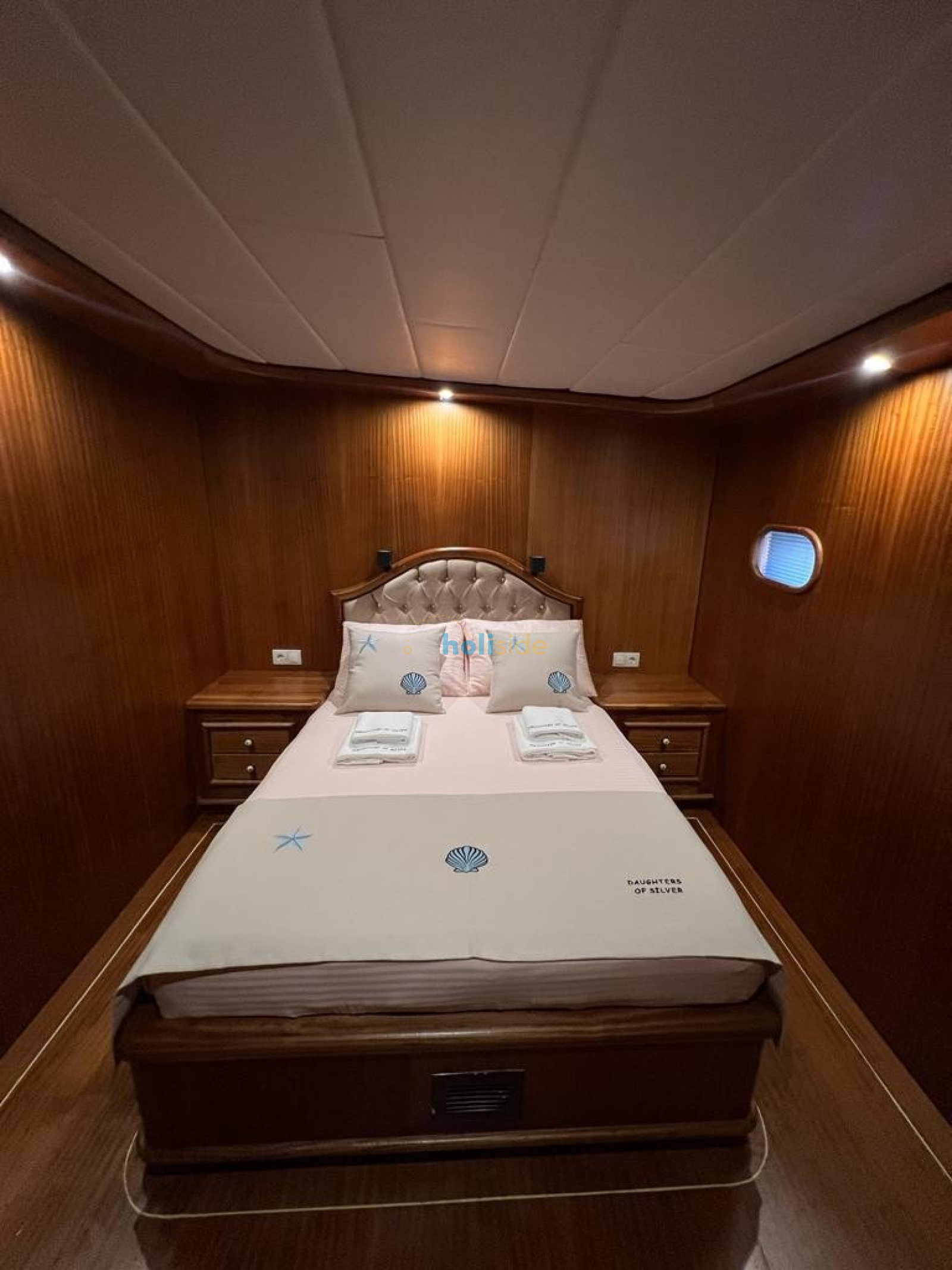 Daughters Of Silver Gulet